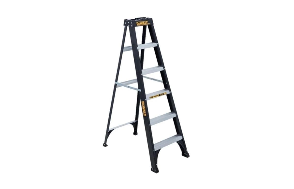 Dewalt 6' Fiberglass Step Ladder 250 lbs product image