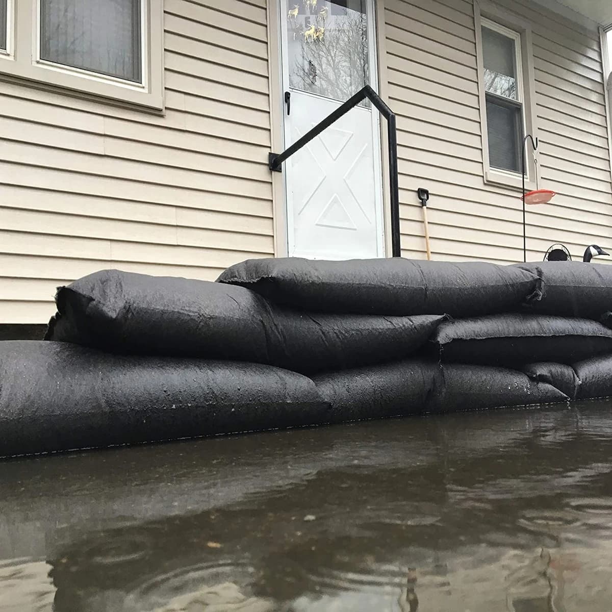 Quick Dam Water-Activated Sandless Sandbags Black product image