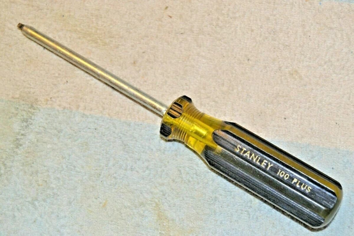 Stanley 100 Plus Square-Head (Robertson) Screwdriver, #2 x 4 in product image